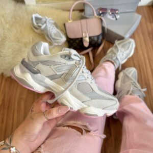 Tênis New Balance 9060 Couro