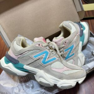 Tênis New Balance 9060 Couro