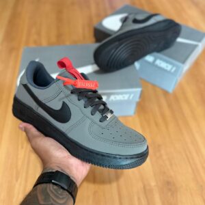 Tênis Nike Air Force Chumbo