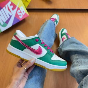 Tênis Nike Dunk Low Pro Pink Limão