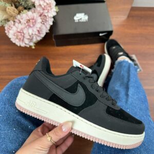 Tenis Nike Air Force Preto/Rose