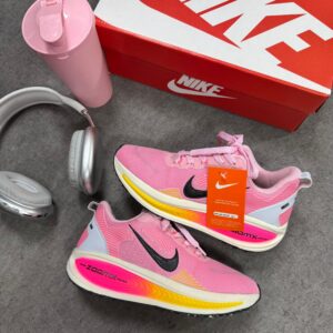 Tênis Nike Run Vomero 18 Feminino
