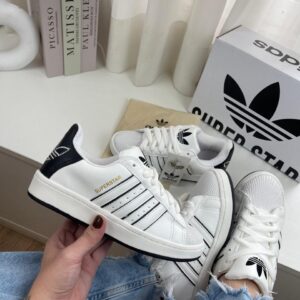 Tênis Adidas Superstar