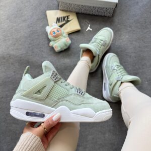 Tênis Air Jordan 4