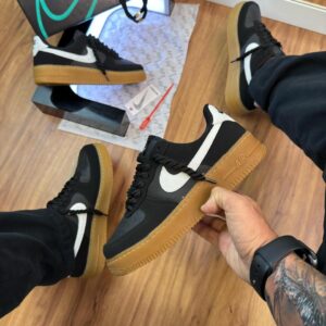 Tênis Nike Air Force Preto/Latex