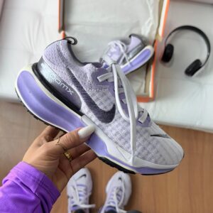 Tênis zoom Invincible Run 3 Lilás