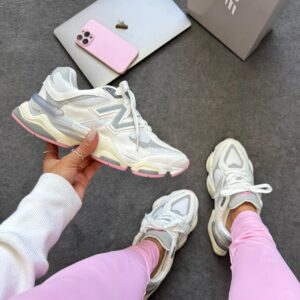 Tênis New Balance 9060 Couro Branco / Rosa