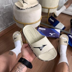 Chinelo Mizuno E.V.A