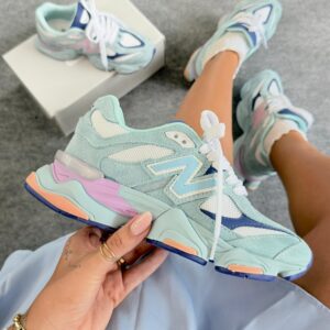 Tênis New Balance 9060 Couro Azul /Chiclete