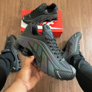 Tênis Nike Shox R4