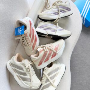 Tênis Adida Adizero Metalic